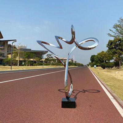 अच्छी कीमत काले पत्थर के आधार के साथ सजावटी स्टेनलेस स्टील पॉलिश रिबन मूर्तिकला ऑनलाइन