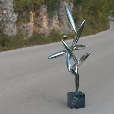 अच्छी कीमत बाहरी सजावटी स्टेनलेस स्टील पॉलिश संतुलन मूर्तिकला ऑनलाइन
