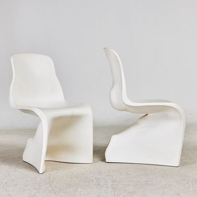 अच्छी कीमत कस्टम अमूर्त फर्नीचर सजावट धातु कला सीट कुर्सी फाइबरग्लास मूर्तिकला ऑनलाइन