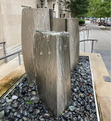 अच्छी कीमत सजावट के लिए कस्टम उद्यान आउटडोर धातु स्टेनलेस स्टील मूर्तिकला झरना फव्वारा ऑनलाइन