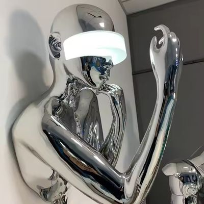 अच्छी कीमत आधुनिक रचनात्मक मूर्तिकला दीवार लैंप होटल लॉबी प्रदर्शनी हॉल एलईडी महिला स्टेनलेस स्टील के आभूषण ऑनलाइन