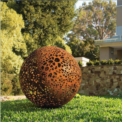 अच्छी कीमत Large Garden Decorative Weathered Corten Steel Rusted Hollow Metal Sphere ऑनलाइन