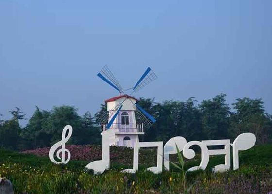 अच्छी कीमत आधुनिक सफेद चित्रित स्टेनलेस स्टील के आउटडोर मूर्तिकला संगीत के नोट ऑनलाइन