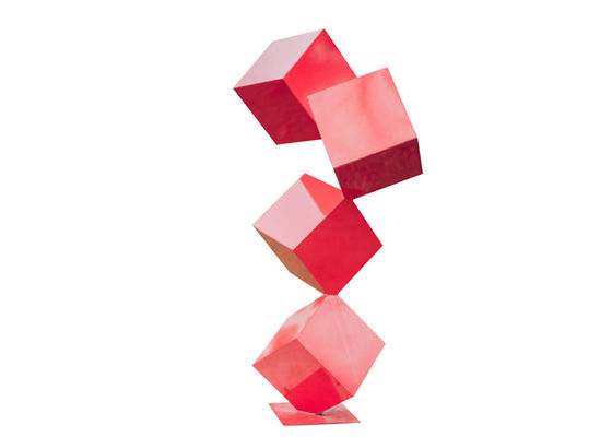 अच्छी कीमत कस्टम रंग समकालीन चित्रित स्टेनलेस स्टील Tiered घन मूर्तिकला ऑनलाइन