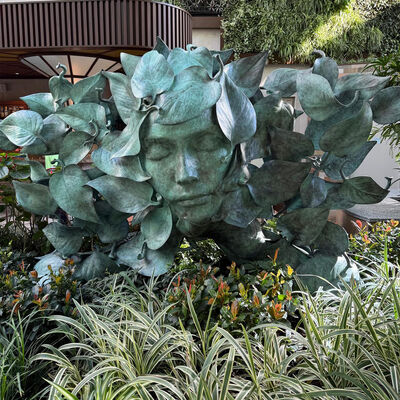 अच्छी कीमत आंतरिक बाहरी स्थानों में सजावट के लिए समकालीन कांस्य परी मूर्तिकला ऑनलाइन